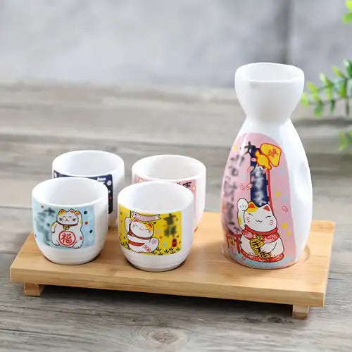 SET DE CERAMICA PARA BEBER SAKE- Diseño MANEKI NEKO